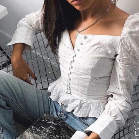 Lioness Broderie Eyelet Sweethearts Top - Picture 5 of 8